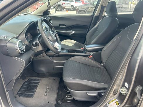 Used 2021 Nissan Kicks SV FWD image 26