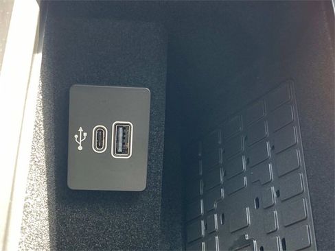 New 2026 Lincoln Navigator Reserve image 24