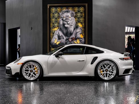 Used 2022 Porsche 911 Turbo S AWD/4WD image 31