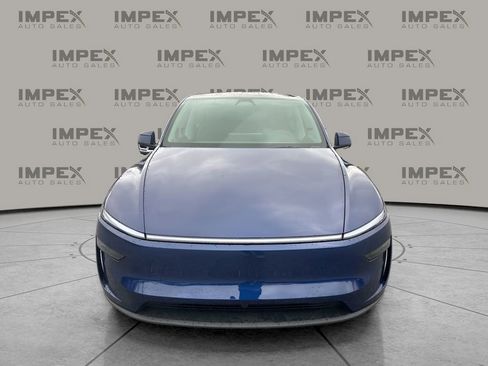 Used 2026 Tesla Model Y Long Range image 8