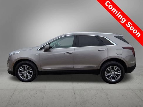 Used 2023 Cadillac XT5 Premium Luxury image 3