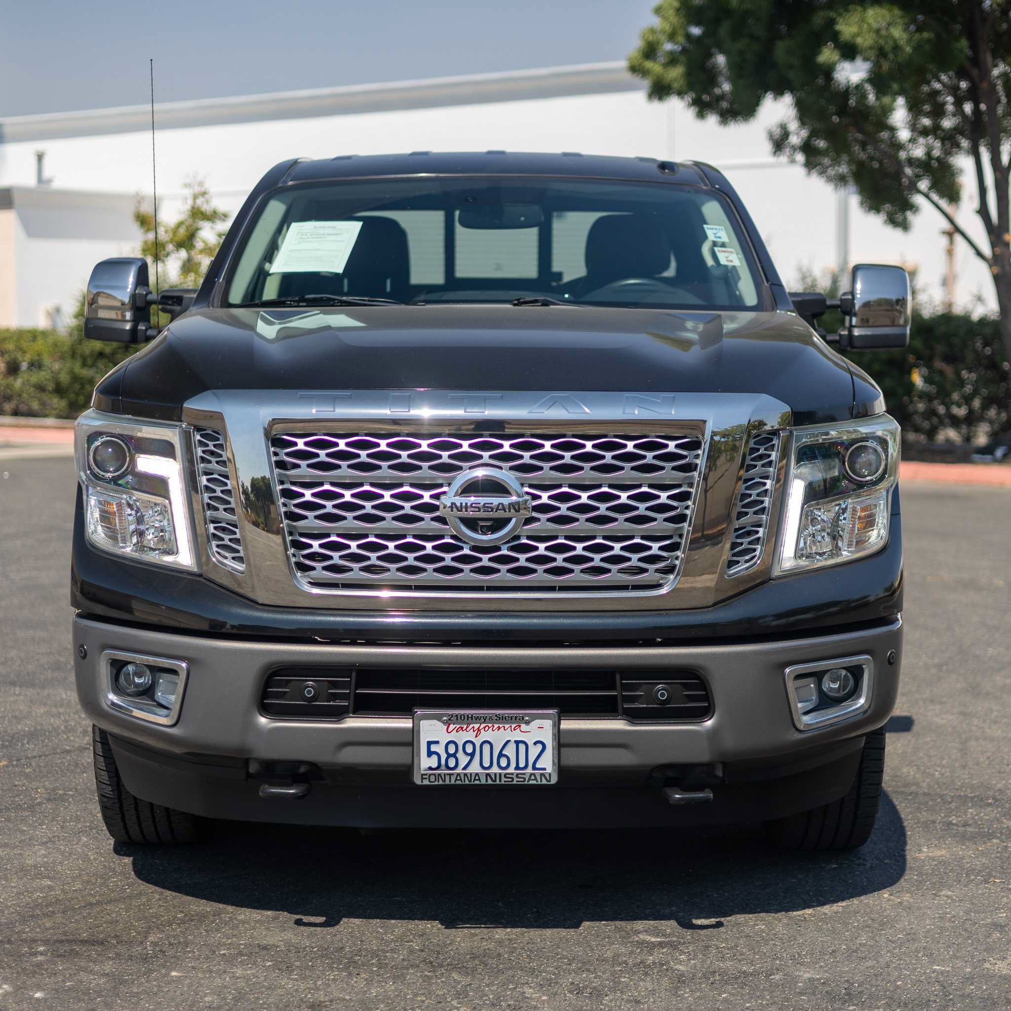 Used 2016 Nissan Titan Platinum Reserve AWD/4WD image 2