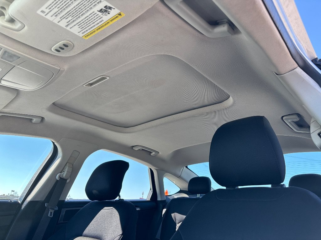 Used 2014 Ford Fusion SE FWD image 17