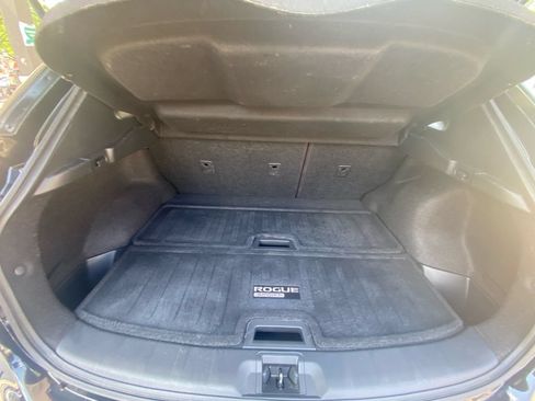 Used 2019 Nissan Rogue Sport SV w/ Technology Package AWD/4WD image 27