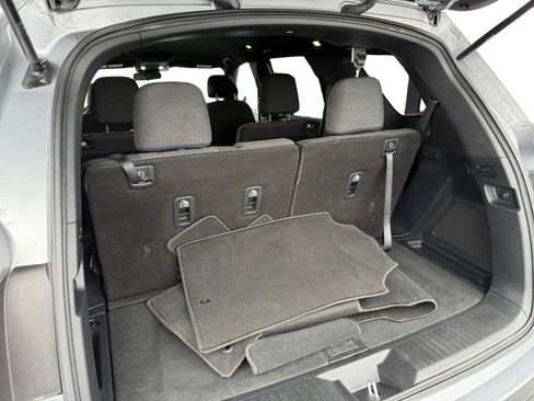 Used 2024 Honda Pilot Sport image 13