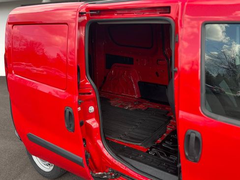 Used 2018 RAM ProMaster City Tradesman FWD image 26