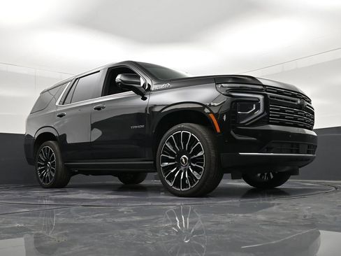 Used 2025 Chevrolet Tahoe High Country image 27