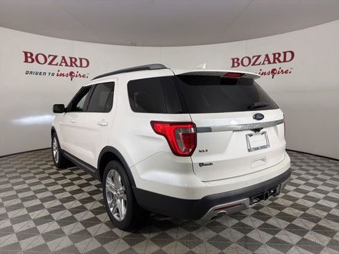 Used 2017 Ford Explorer XLT w/ Equipment Group 202A FWD image 6