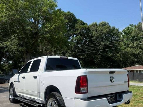 Used 2012 RAM 1500 Express w/ Detroit Red Wings Edition AWD/4WD image 4