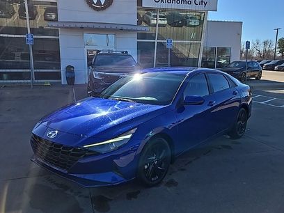 Used 2023 Hyundai Elantra SEL