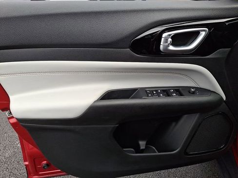 New 2026 Jeep Compass Limited image 14