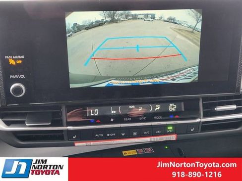 New 2026 Toyota Sienna XLE FWD image 15