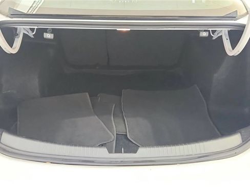 Used 2025 Chevrolet Malibu LT FWD image 19