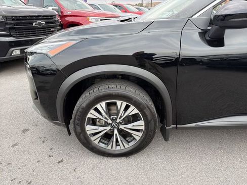 Used 2023 Nissan Rogue SV AWD/4WD image 11