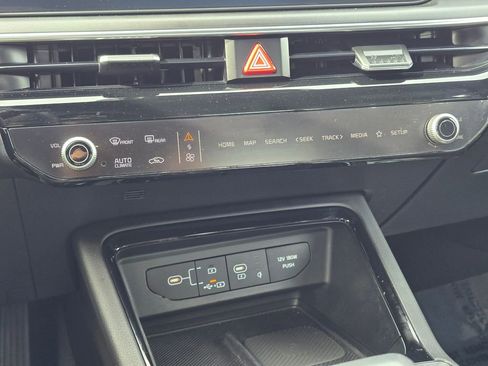 Used 2025 Kia K5 GT-Line image 32