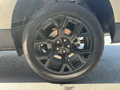 New 2025 Ford Maverick Lariat w/ Black Appearance Package image 5