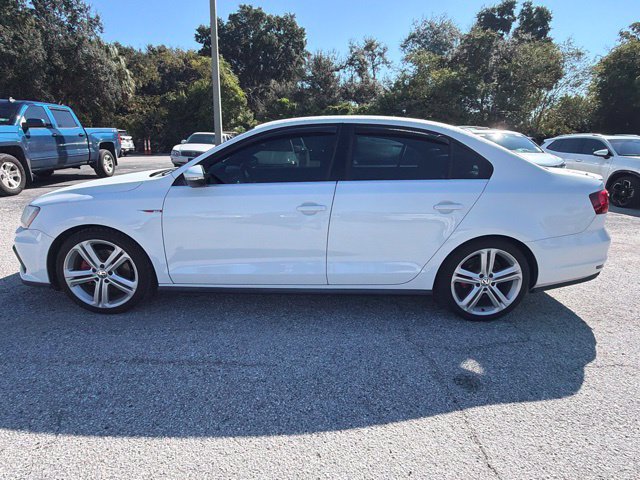 Used 2016 Volkswagen Jetta GLI SEL FWD image 2