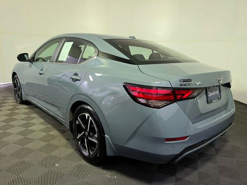 Used 2024 Nissan Sentra SV FWD image 5