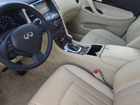 Used 2017 INFINITI QX50 AWD w/ Premium Plus Package image 10