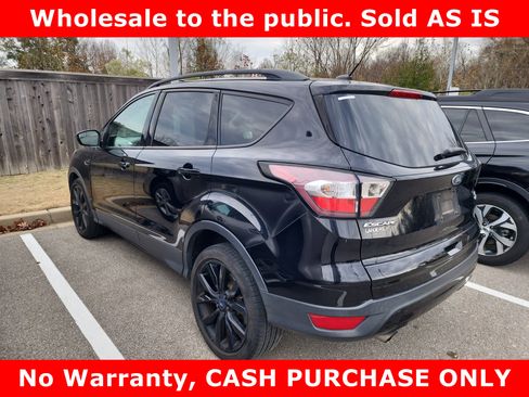 Used 2018 Ford Escape SE w/ SE Sport Appearance Package image 5