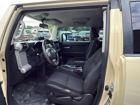 Used 2008 Toyota FJ Cruiser 4WD image 10