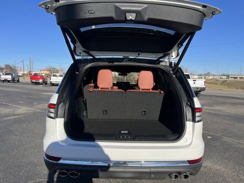 New 2026 Lincoln Aviator Reserve image 17