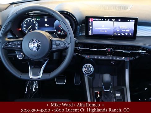 New 2025 Alfa Romeo Tonale w/ Premium Package AWD/4WD image 7