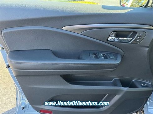 Certified 2022 Honda Pilot Special Edition image 15