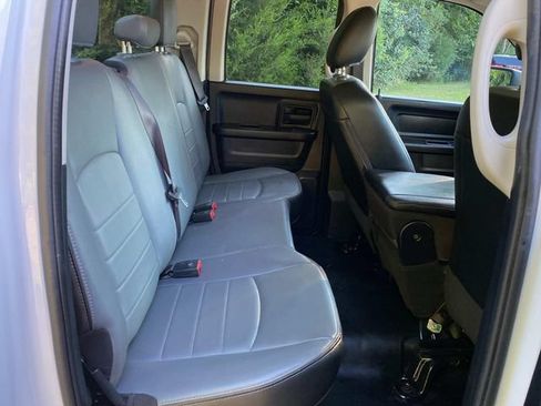 Used 2021 RAM 1500 Tradesman w/ Chrome Appearance Group RWD image 31