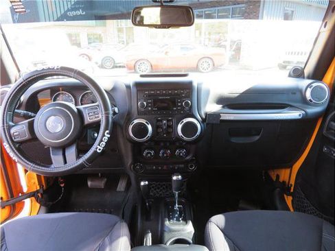 Used 2013 Jeep Wrangler Unlimited Sahara w/ Trailer Tow Group AWD/4WD image 5