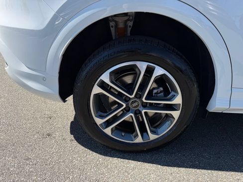New 2026 Audi Q5 Premium AWD/4WD image 10