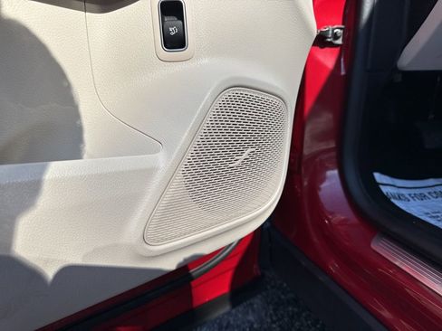 Used 2023 Mercedes-Benz EQB 250+ w/ Exclusive Package image 15