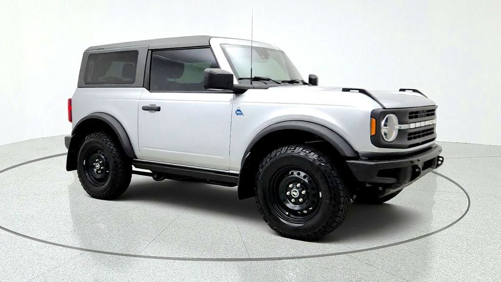 Used 2023 Ford Bronco Black Diamond AWD/4WD image 3