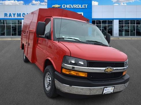 New 2026 Chevrolet Express 3500 w/ Power Convenience Package image 10
