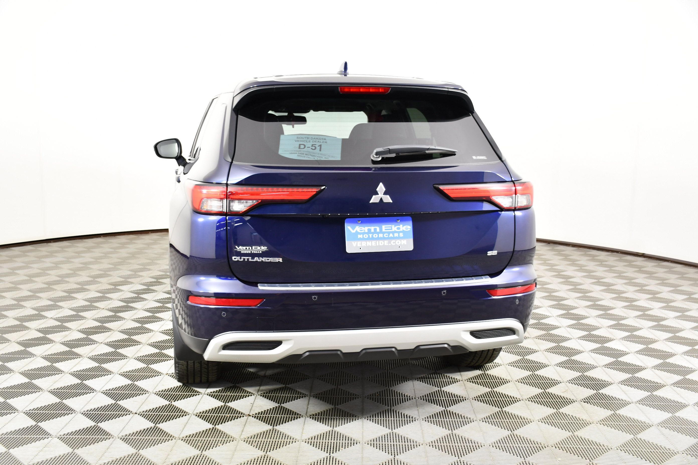 Used 2023 Mitsubishi Outlander SE AWD/4WD image 7