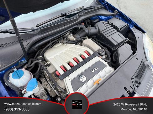 Used 2008 Volkswagen R32 AWD/4WD image 18
