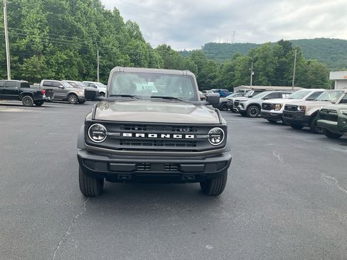 New 2026 Ford Bronco 2-Door AWD/4WD image 2
