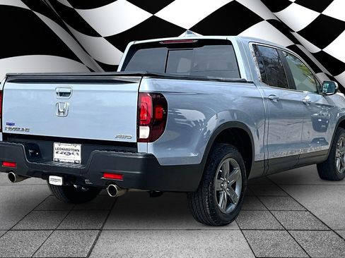 Used 2023 Honda Ridgeline RTL image 2