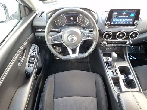 Used 2023 Nissan Sentra SV image 12
