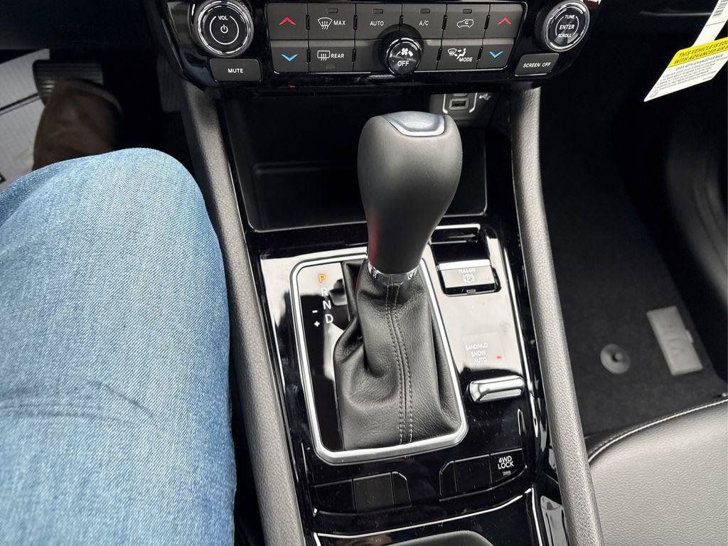 New 2026 Jeep Compass Latitude AWD/4WD image 27