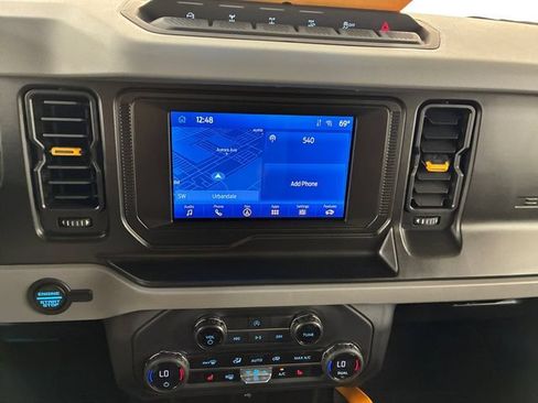 Used 2023 Ford Bronco Badlands w/ Sasquatch Package AWD/4WD image 26