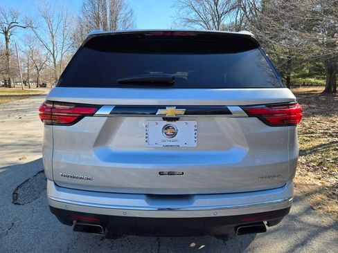 Used 2022 Chevrolet Traverse Premier w/ LPO, Floor Liner Package FWD image 5