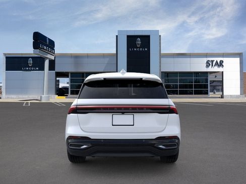 New 2026 Lincoln Nautilus Premier AWD/4WD image 5