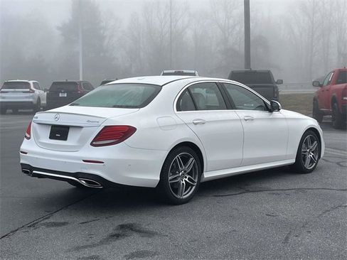 Used 2019 Mercedes-Benz E 300 4MATIC image 5