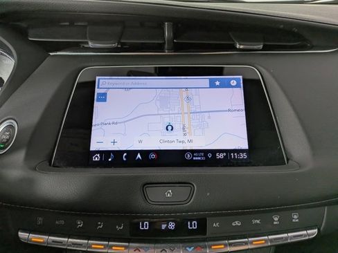 Certified 2022 Cadillac XT4 Premium Luxury w/ Enhanced Visibility Package image 8