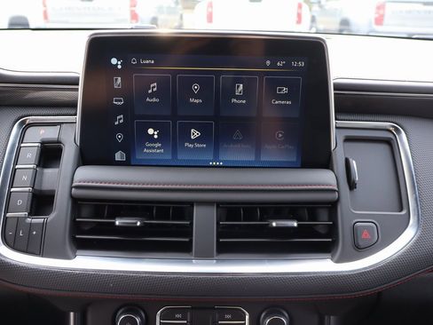 Used 2024 Chevrolet Suburban RST w/ Luxury Package image 8