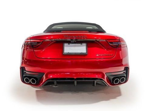 Used 2024 Maserati GranCabrio Trofeo image 7