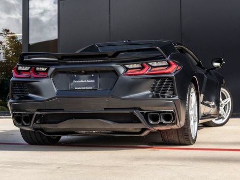 Used 2024 Chevrolet Corvette Stingray Premium Conv w/ Z51 Performance Package RWD image 8