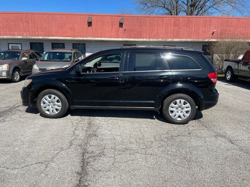 Used 2017 Dodge Journey SE image 3