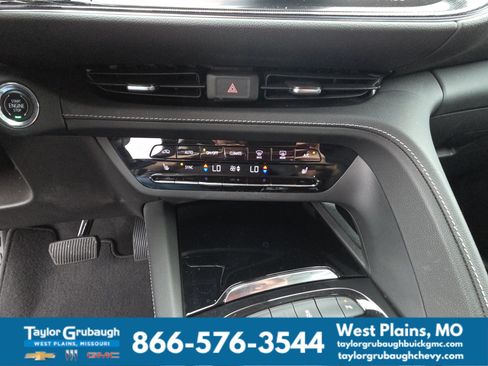 Used 2023 Buick Envision Essence FWD image 23